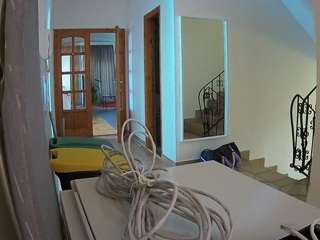 voyeurcam-julmodels-hall-1st