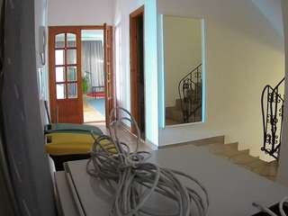 voyeurcam-julmodels-hall-1st