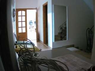 voyeurcam-julmodels-hall-1st