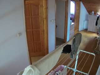 voyeurcam-julmodels-hall-2nd