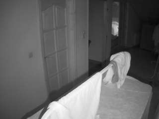 voyeurcam-julmodels-hall-2nd