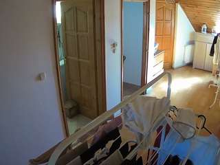  voyeurcam-julmodels-hall-2nd chat room