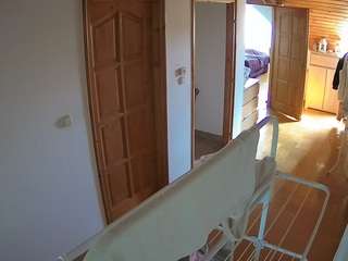 voyeurcam-julmodels-hall-2nd