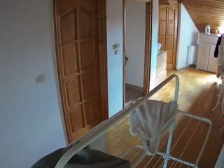 voyeurcam-julmodels-hall-2nd
