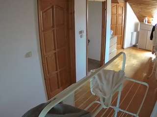 voyeurcam-julmodels-hall-2nd