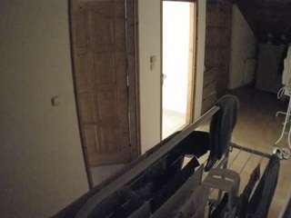 voyeurcam-julmodels-hall-2nd