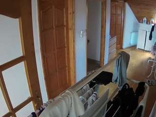 voyeurcam-julmodels-hall-2nd