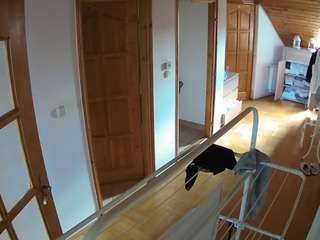 voyeurcam-julmodels-hall-2nd