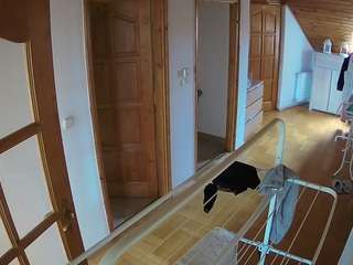 voyeurcam-julmodels-hall-2nd