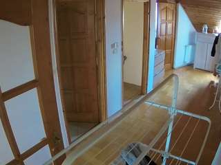 voyeurcam-julmodels-hall-2nd