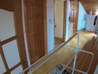 voyeurcam-julmodels-hall-2nd