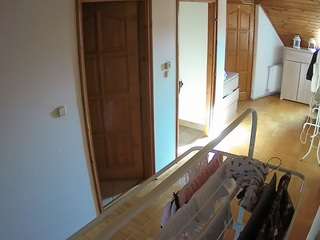 voyeurcam-julmodels-hall-2nd