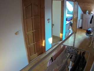 voyeurcam-julmodels-hall-2nd from CamSoda