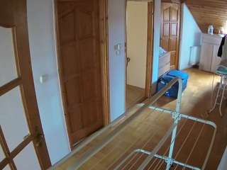 voyeurcam-julmodels-hall-2nd