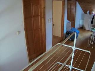 voyeurcam-julmodels-hall-2nd Thumb Image