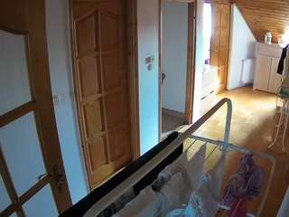 voyeurcam-julmodels-hall-2nd