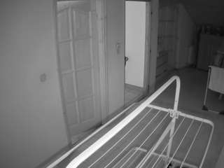  voyeurcam-julmodels-hall-2nd chat room