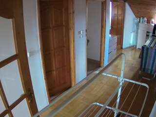 voyeurcam-julmodels-hall-2nd