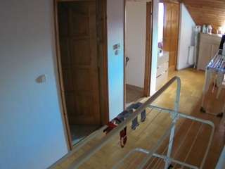 voyeurcam-julmodels-hall-2nd
