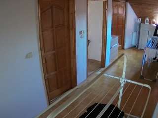 voyeurcam-julmodels-hall-2nd