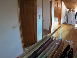 voyeurcam-julmodels-hall-2nd camsoda
