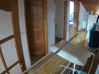 voyeurcam-julmodels-hall-2nd