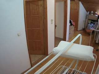 voyeurcam-julmodels-hall-2nd