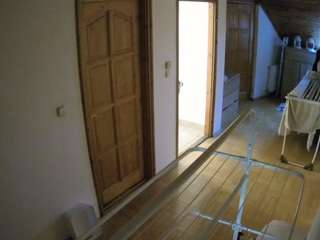 voyeurcam-julmodels-hall-2nd