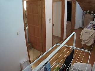 voyeurcam-julmodels-hall-2nd