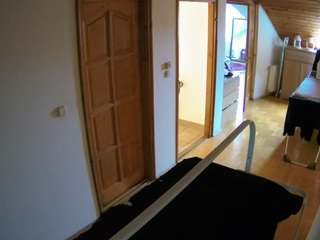 voyeurcam-julmodels-hall-2nd