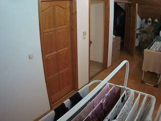 voyeurcam-julmodels-hall-2nd