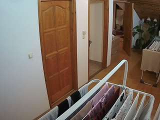 voyeurcam-julmodels-hall-2nd