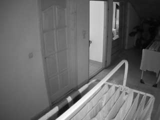 voyeurcam-julmodels-hall-2nd