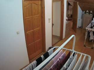 voyeurcam-julmodels-hall-2nd