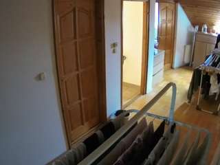 voyeurcam-julmodels-hall-2nd