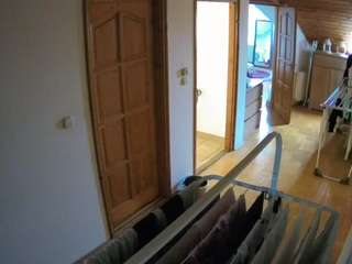 voyeurcam-julmodels-hall-2nd