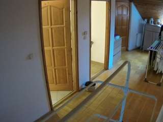 voyeurcam-julmodels-hall-2nd