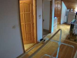 voyeurcam-julmodels-hall-2nd