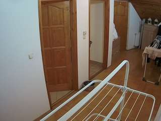 voyeurcam-julmodels-hall-2nd