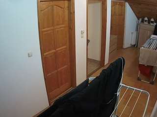 voyeurcam-julmodels-hall-2nd