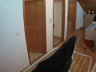 voyeurcam-julmodels-hall-2nd