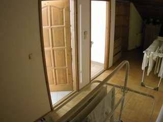 voyeurcam-julmodels-hall-2nd