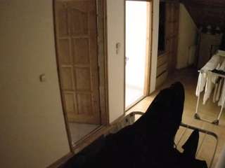 voyeurcam-julmodels-hall-2nd