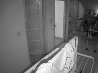 voyeurcam-julmodels-hall-2nd