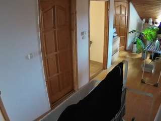 voyeurcam-julmodels-hall-2nd