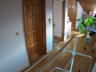 voyeurcam-julmodels-hall-2nd