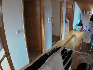 voyeurcam-julmodels-hall-2nd