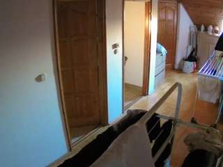 voyeurcam-julmodels-hall-2nd