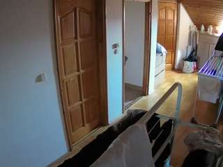 voyeurcam-julmodels-hall-2nd