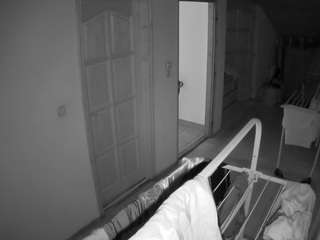 voyeurcam-julmodels-hall-2nd